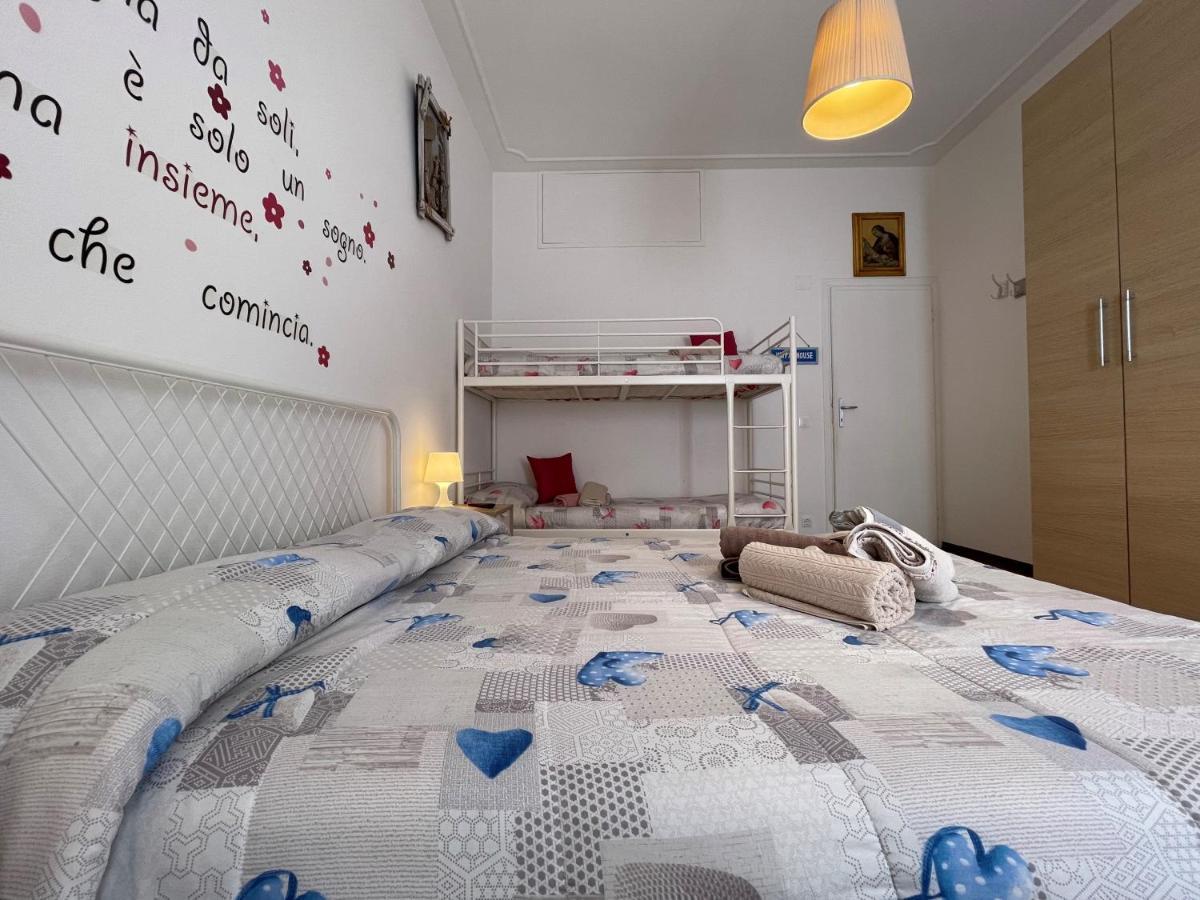 Le Palme 98 "Casa Vacanze" Лидо-ди-Камайоре Экстерьер фото